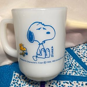 Snoopy & Woodstock Fire King coffee cup 1958-1965